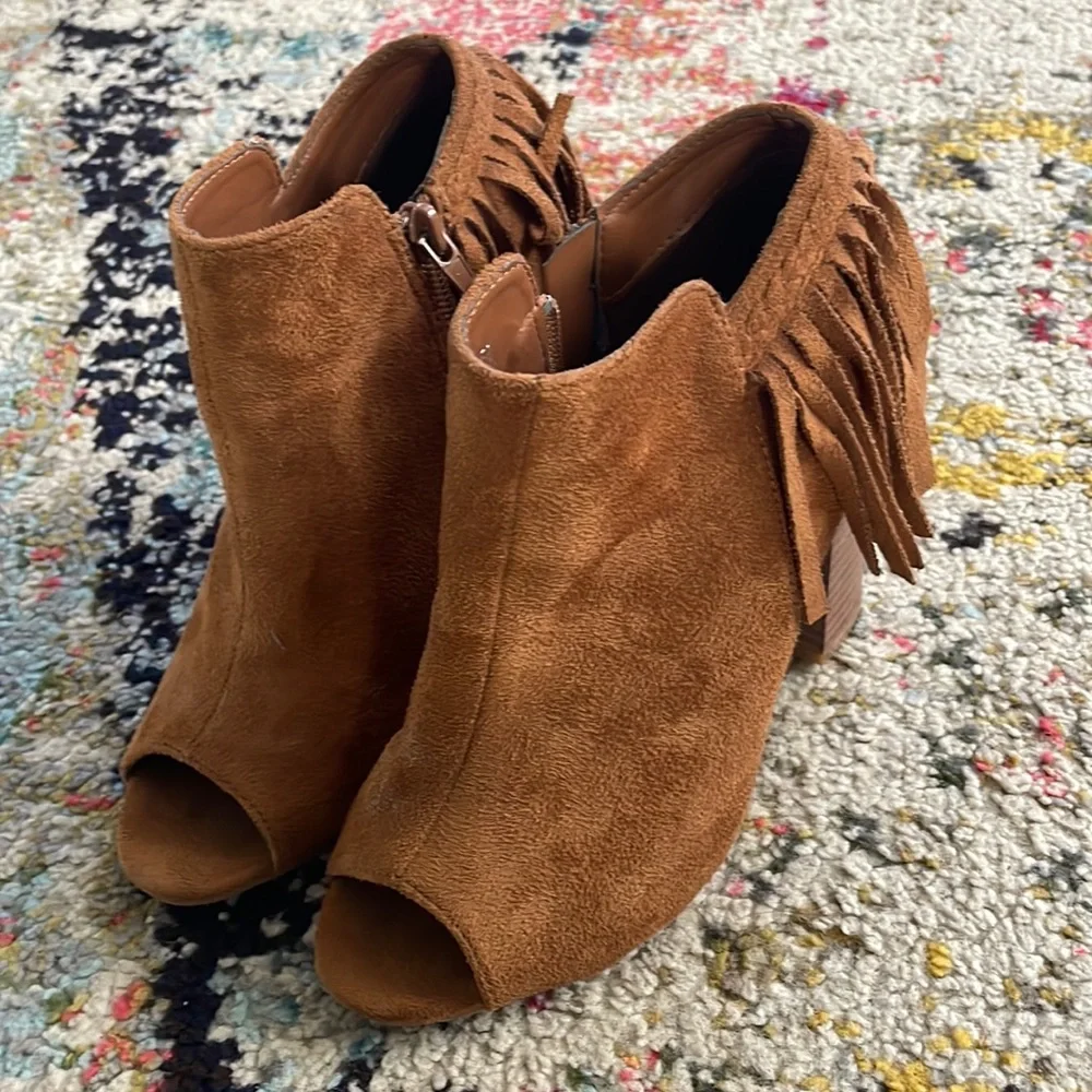 Tassel Booties - Picture 1 of 6